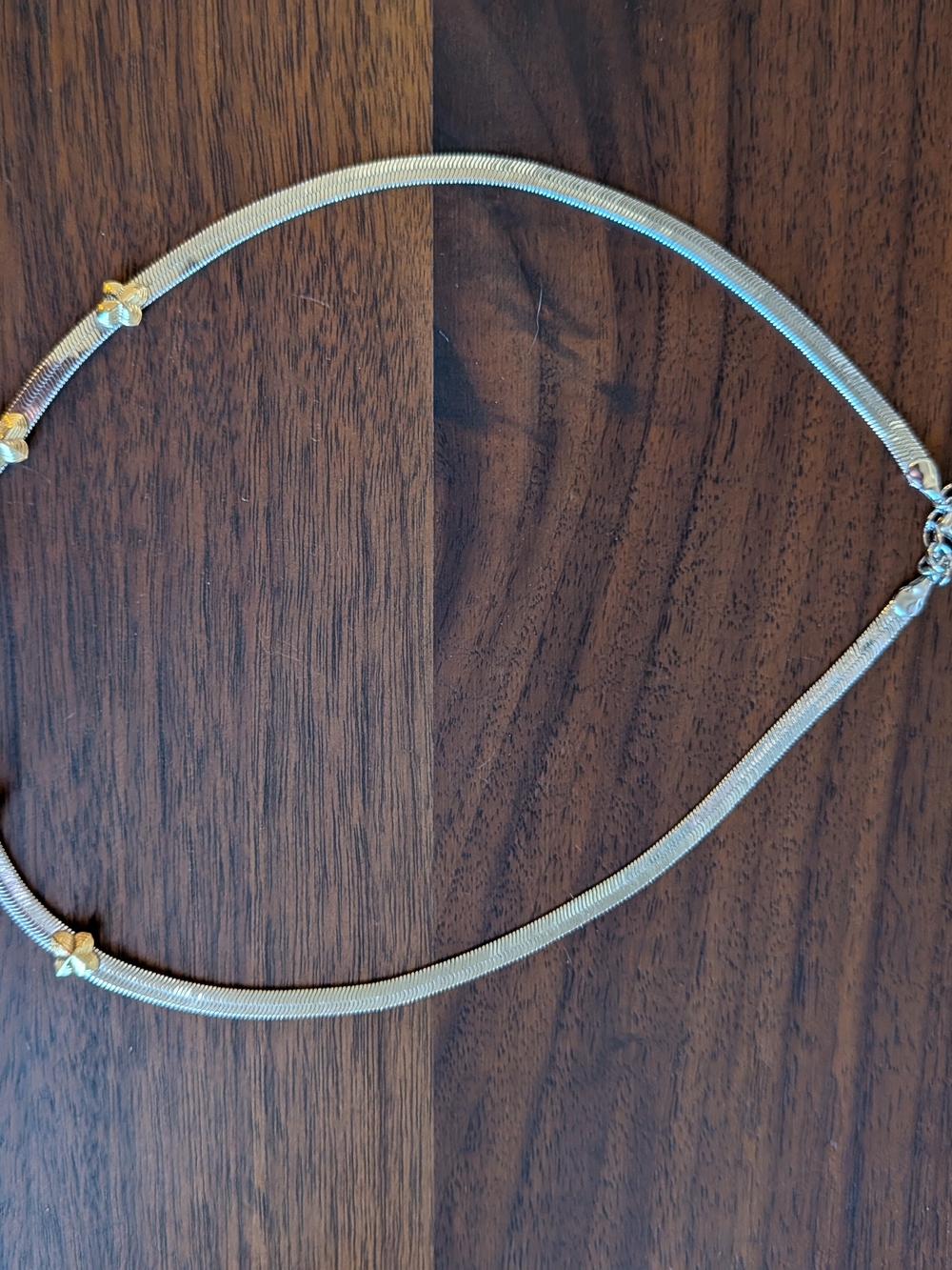 Kendra Scott Omega Necklace - Silver Tone w/ Yellow Gold Tone Accent - Like New! - Picture 2 of 4